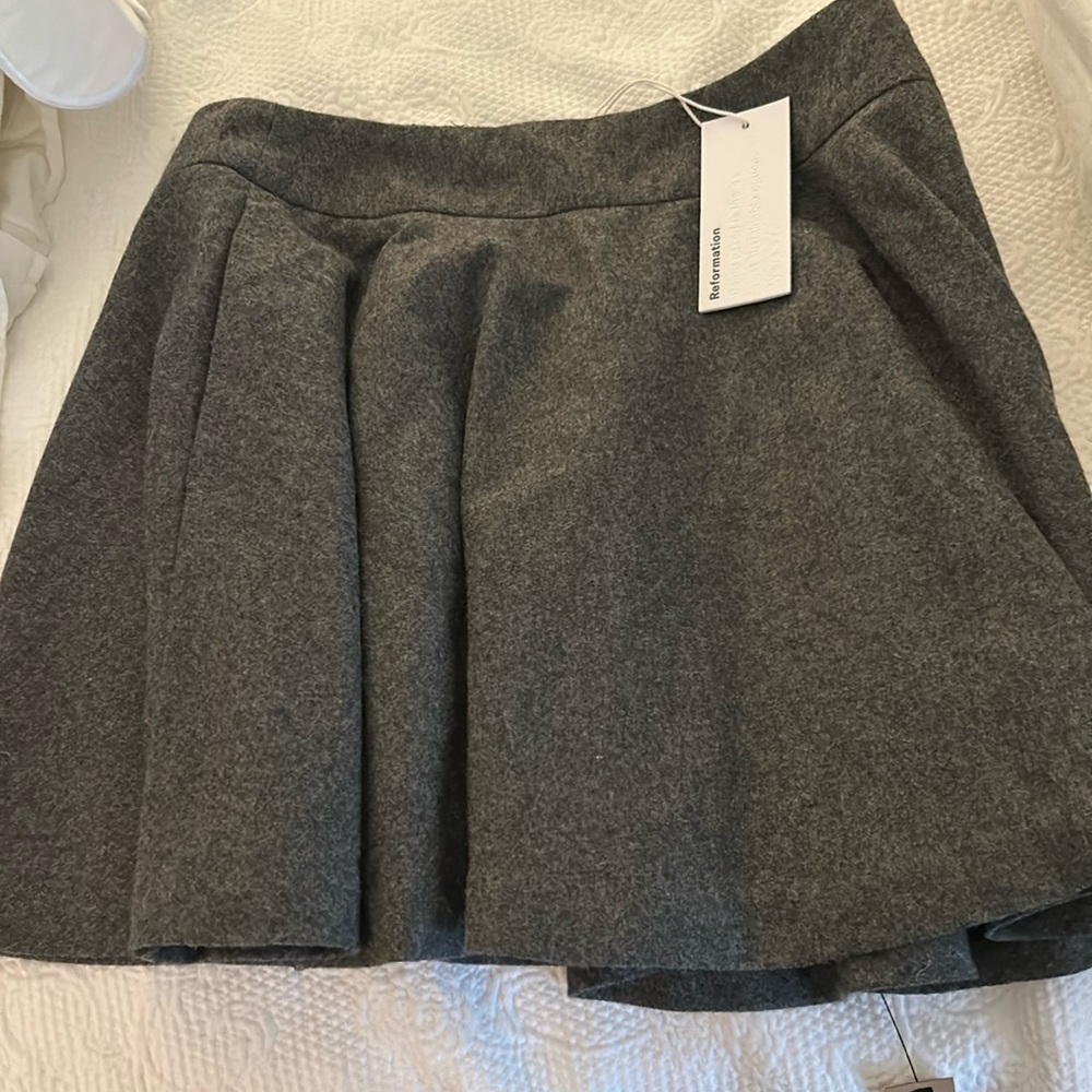 Never worn reformation skirt